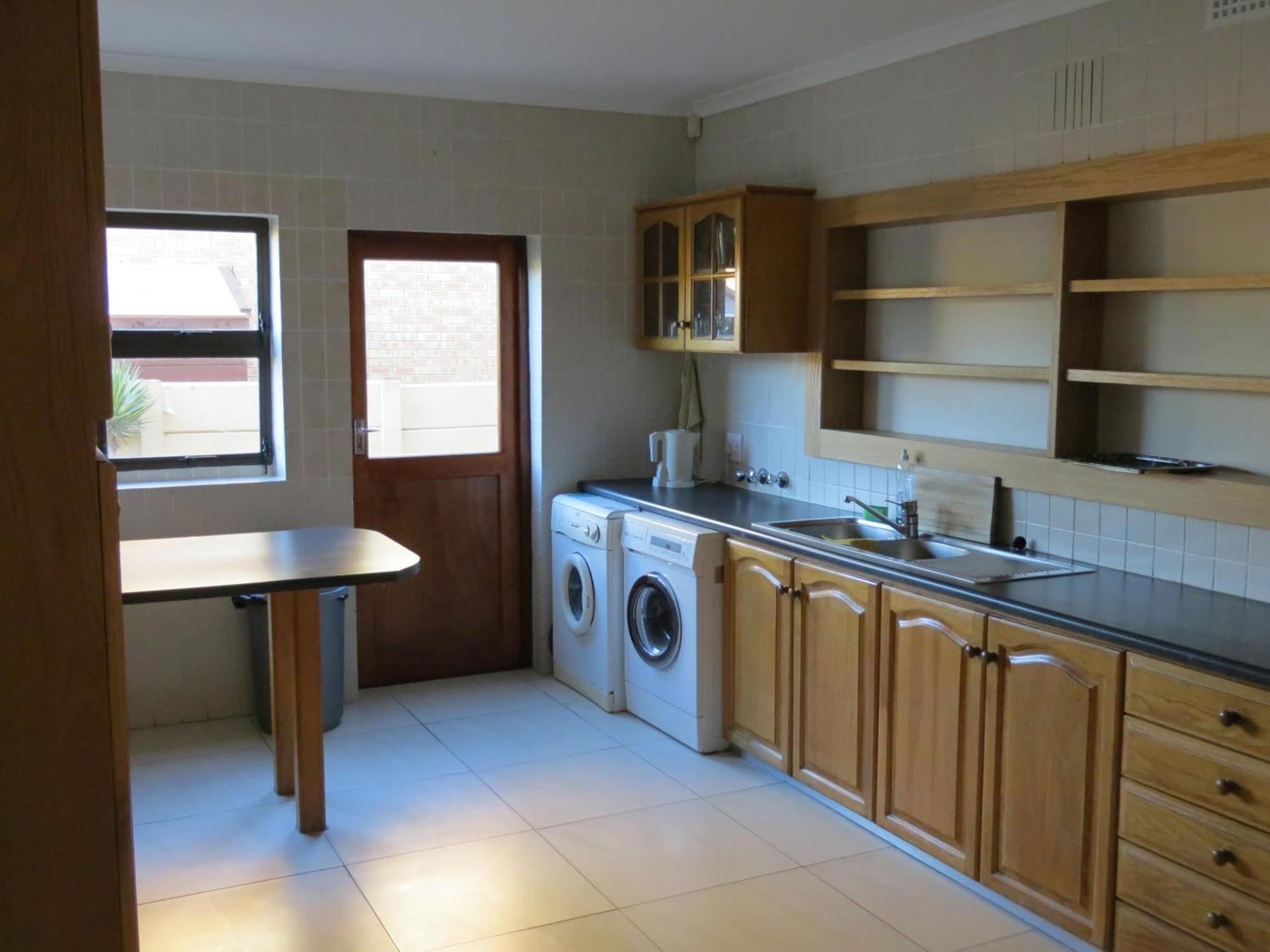 Cape Oasis Guesthouse Bloubergstrand Kültér fotó