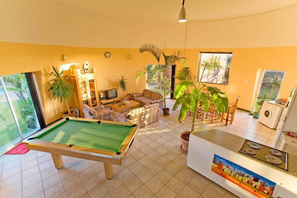 Cape Oasis Guesthouse Bloubergstrand Kültér fotó